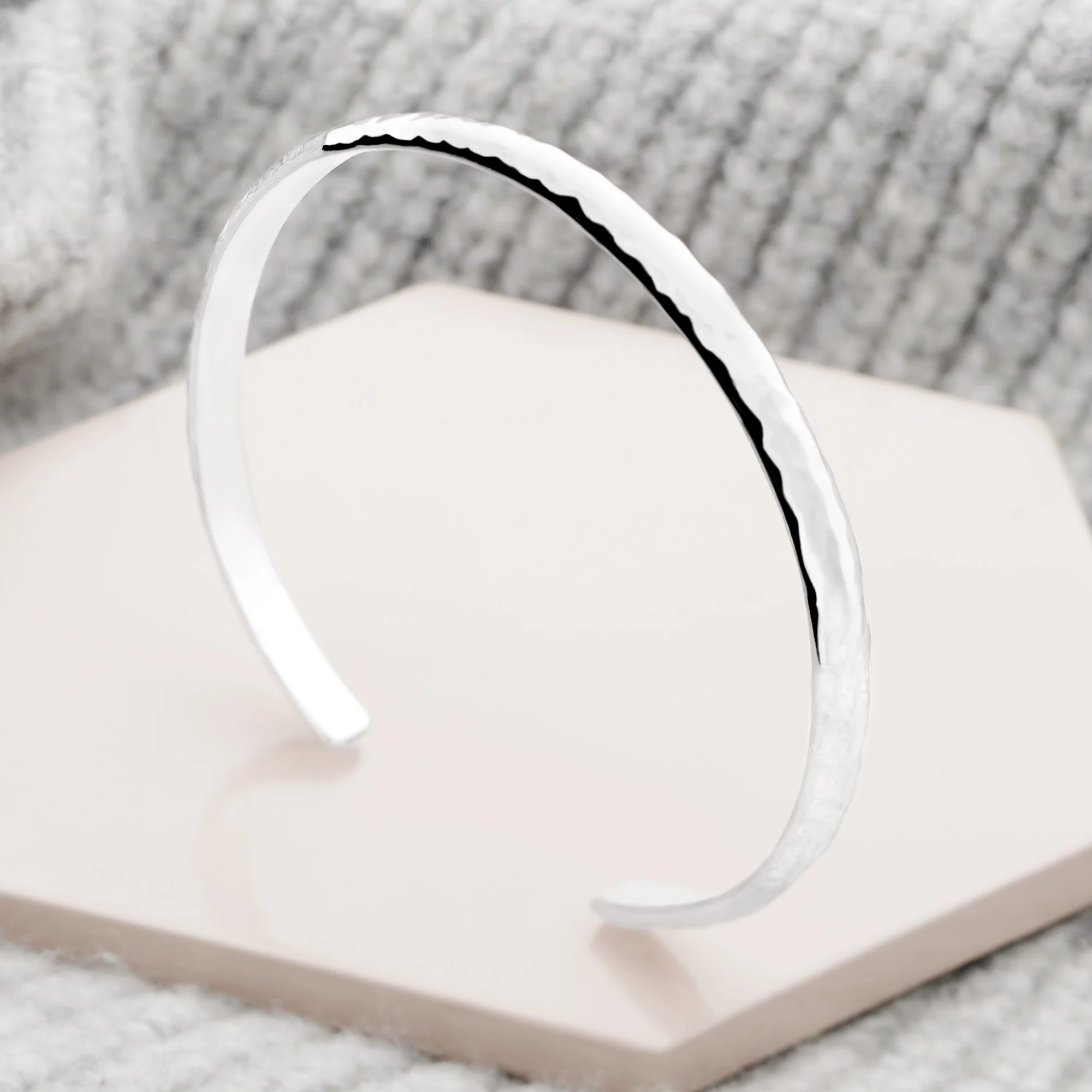 Classico Hammered Bangle - Image 3