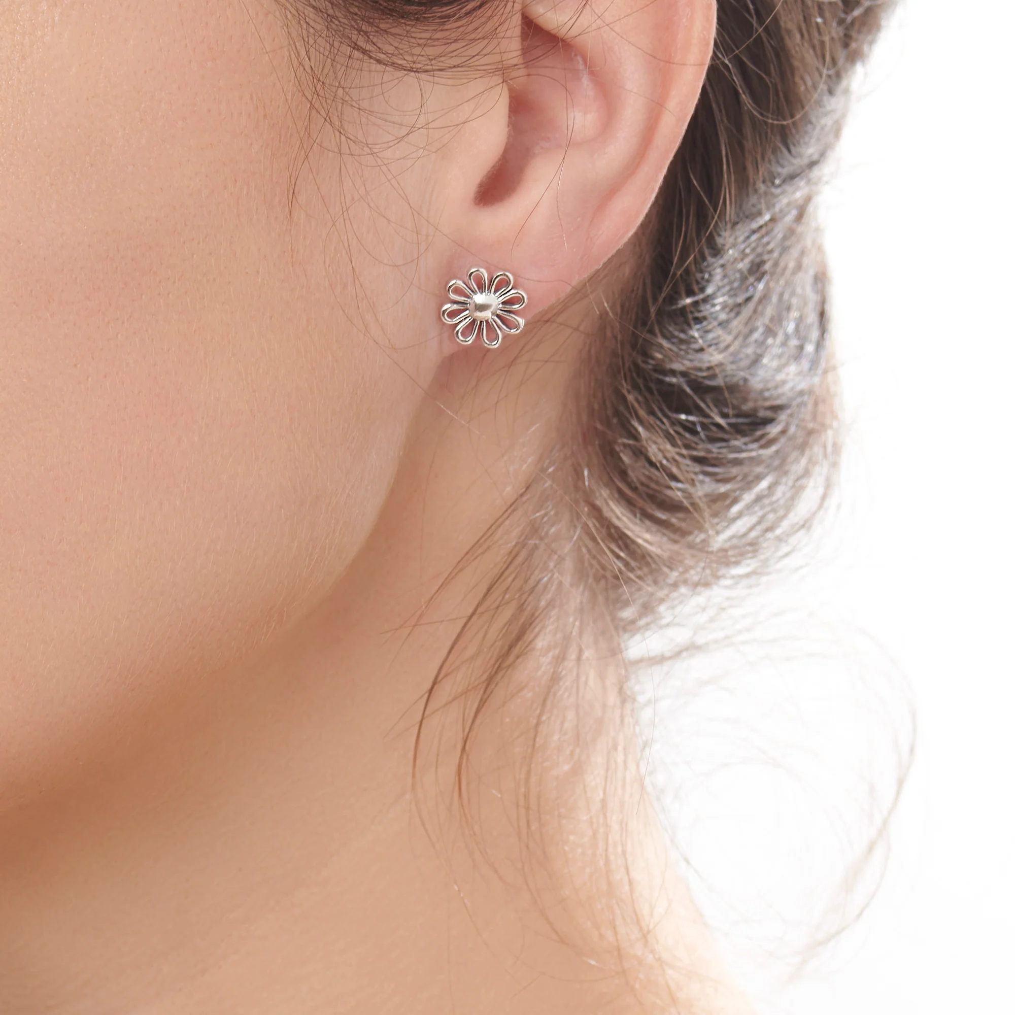 Dainty Daisy Studs - Image 3