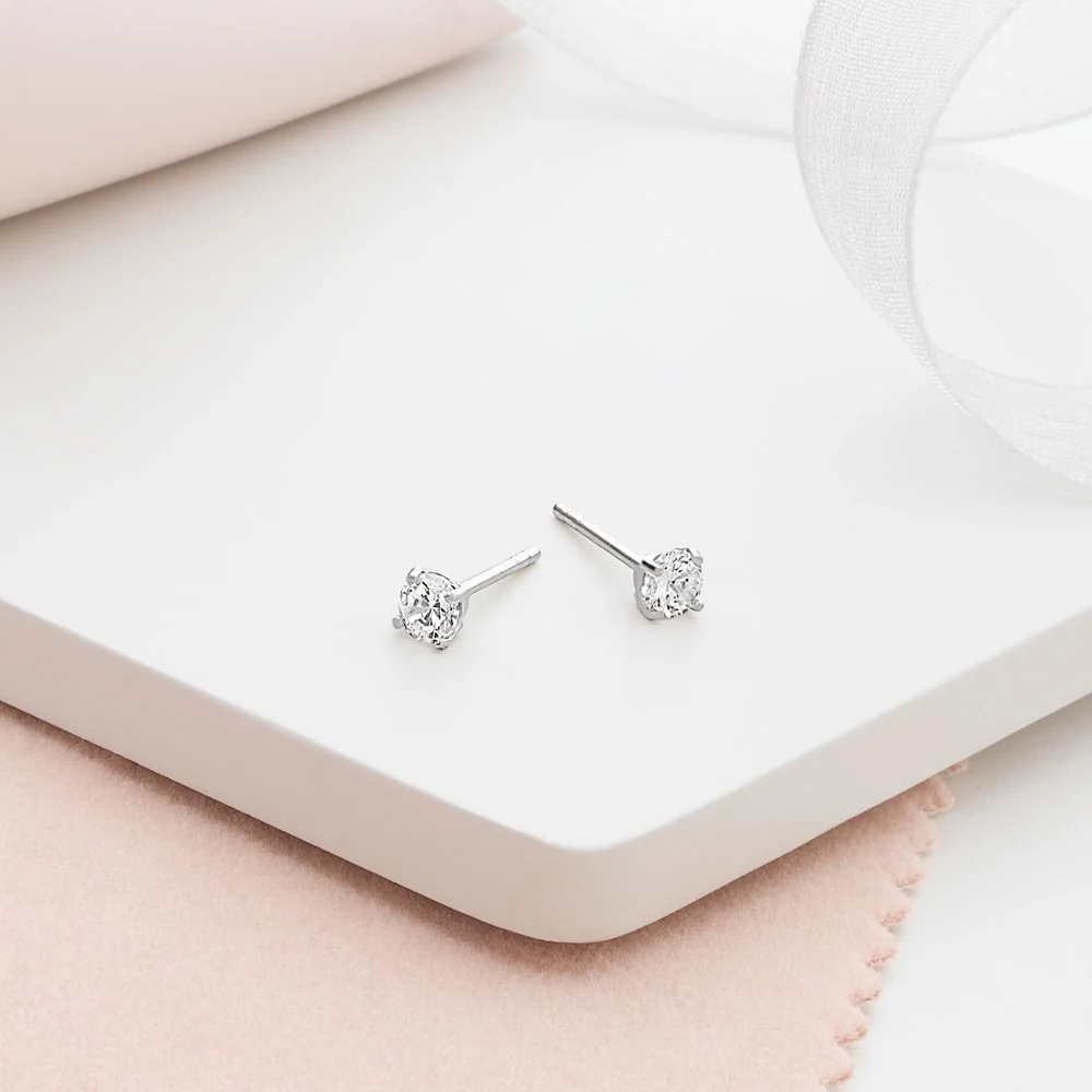 Solitaire Sparkling Studs - Image 3
