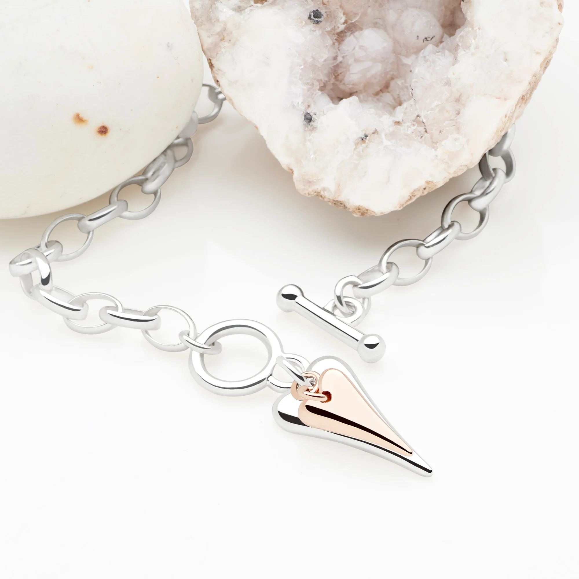 Elegance Heart Bracelet - Image 4