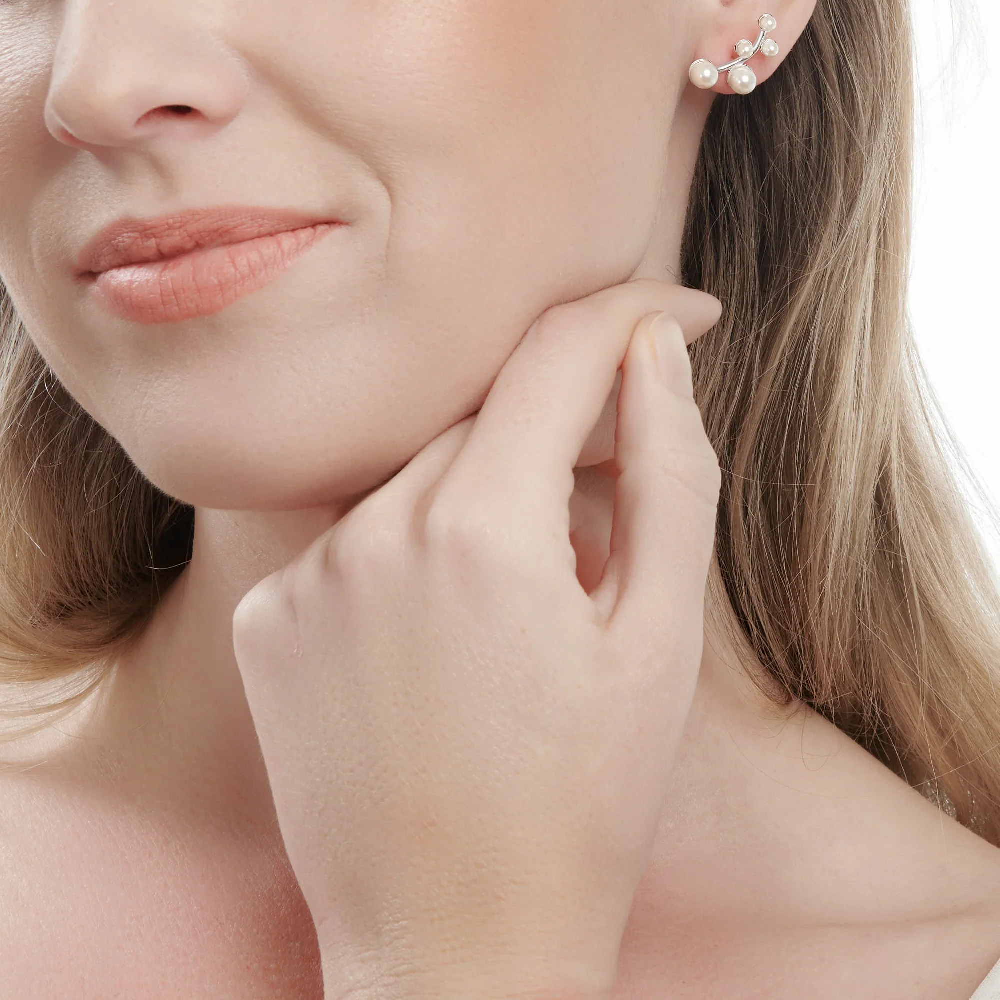 High Pearl Stud Earrings - Image 4