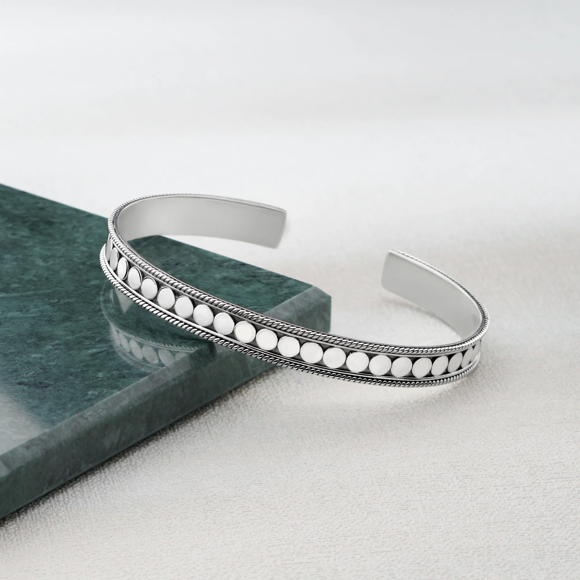 Indiana Classic Bangle - Image 2