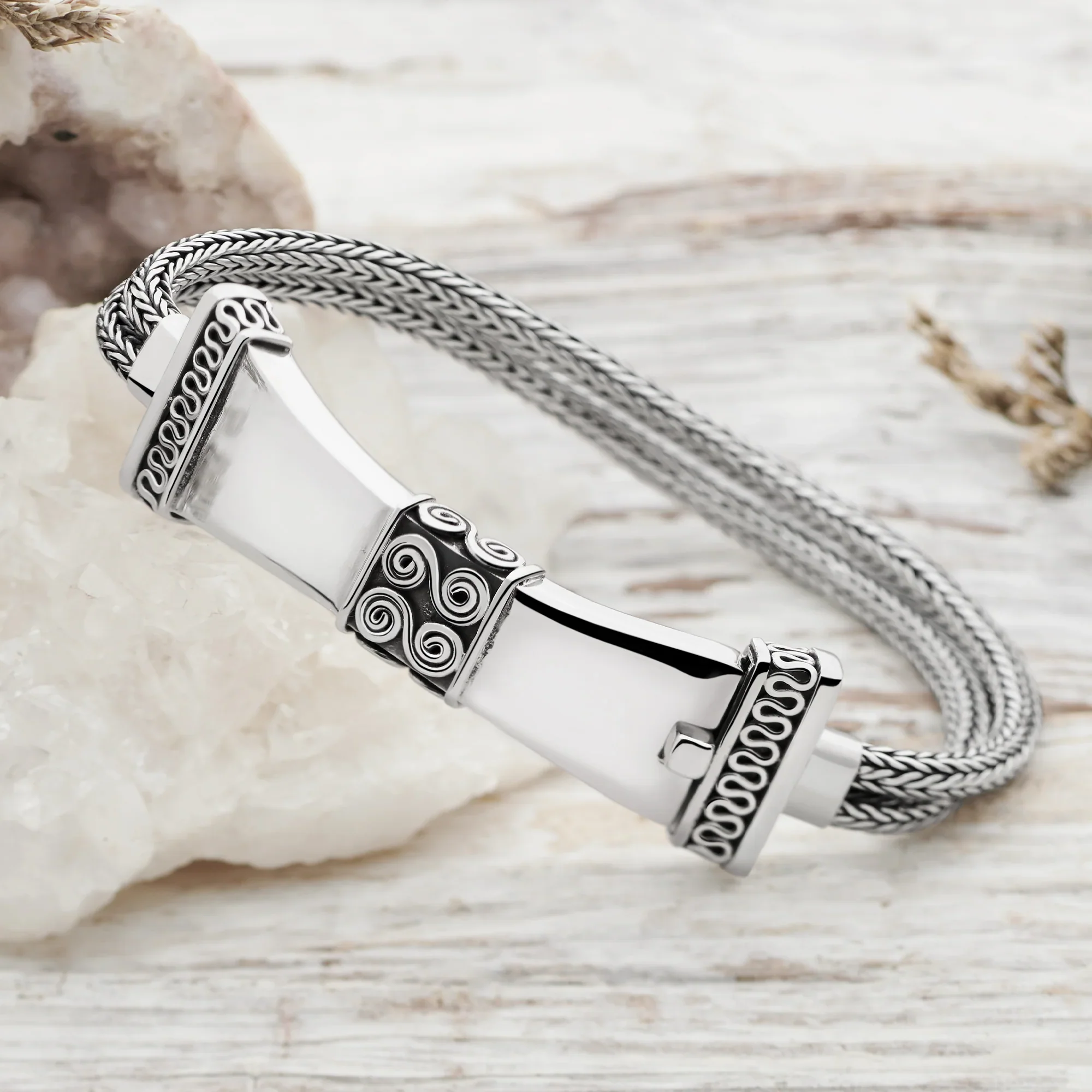 Issimo Balinese Bracelet