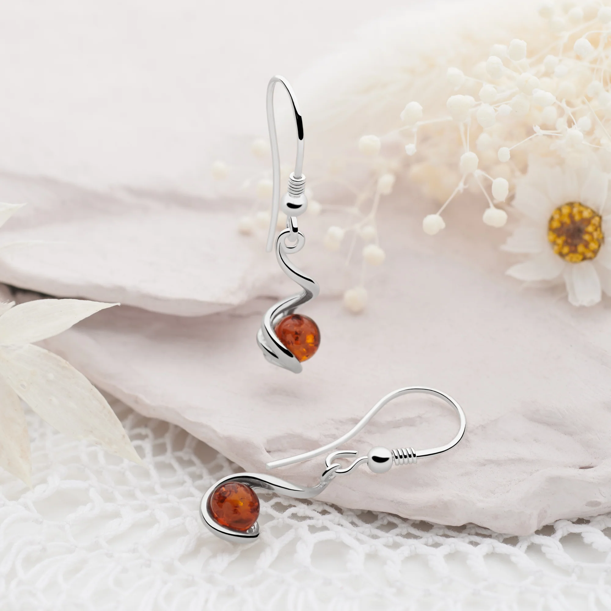 Lunae Amber Earrings - Image 3