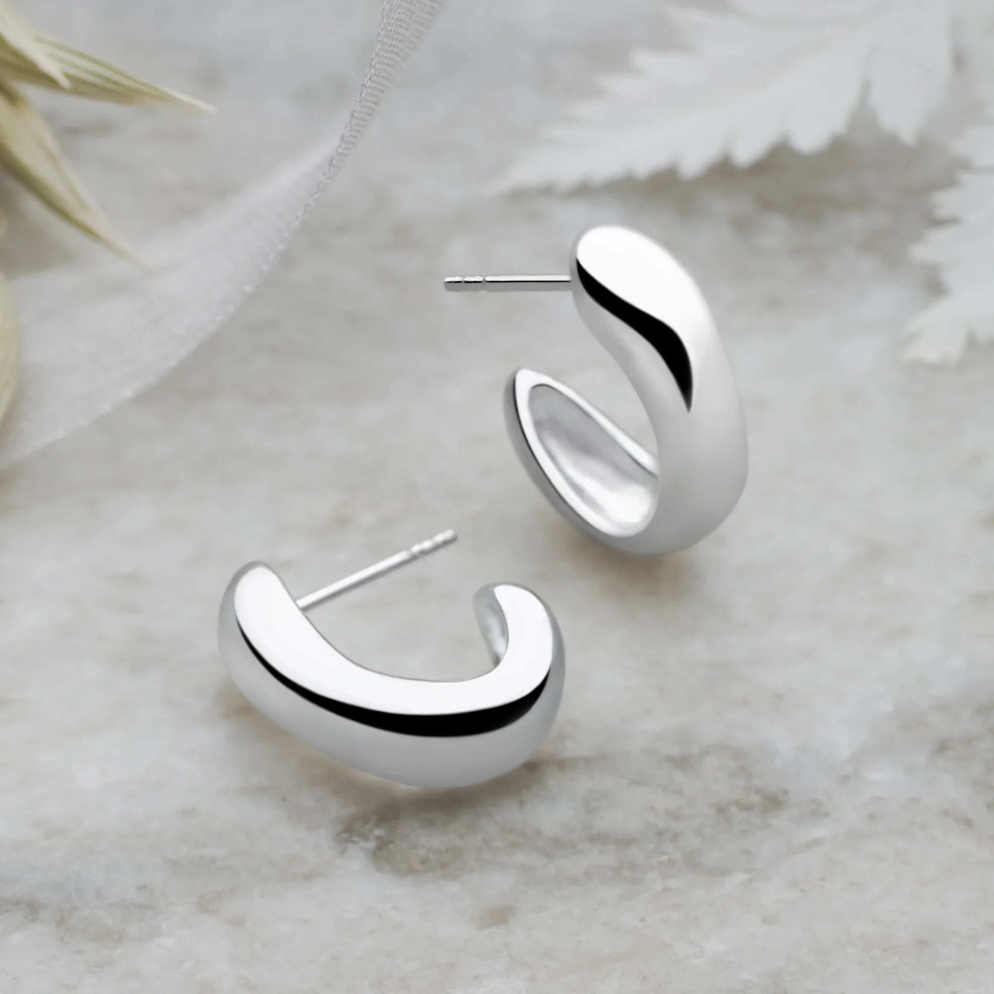Nirvana Hoop Earrings - Image 4