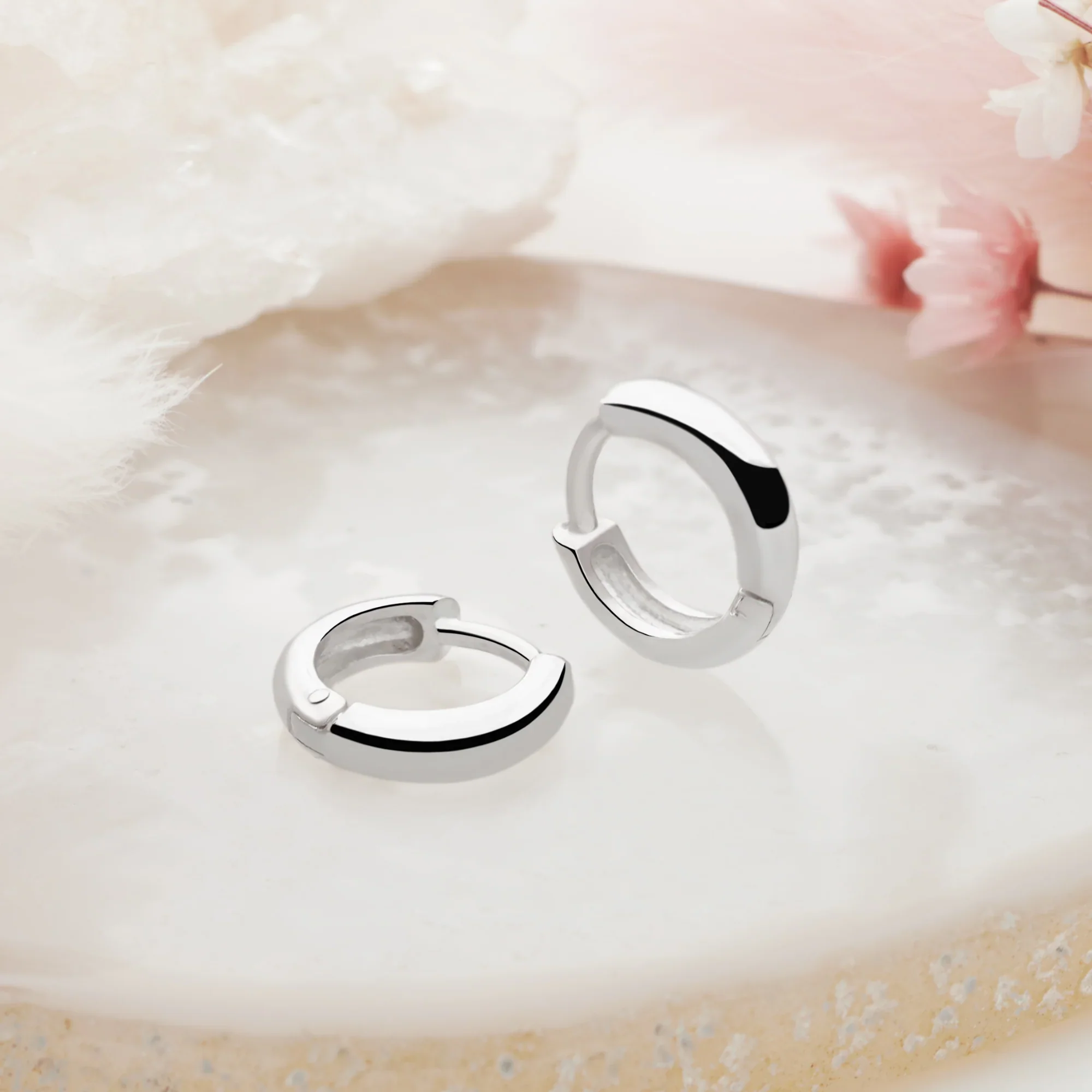Midi Huggie Hoops - Image 4