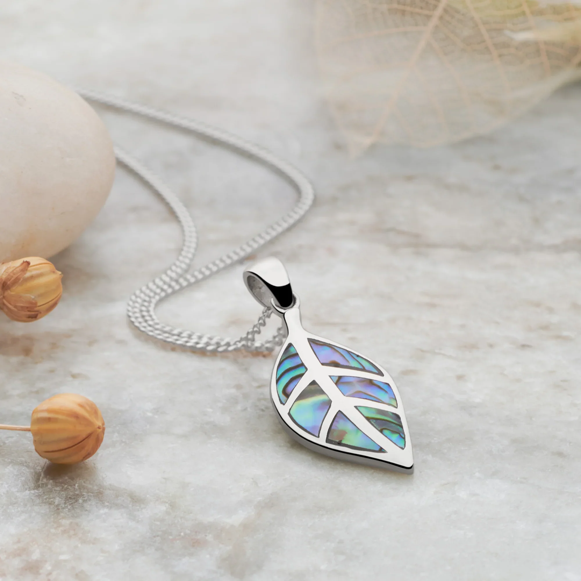 Tropical Leaf Pendant - Image 3