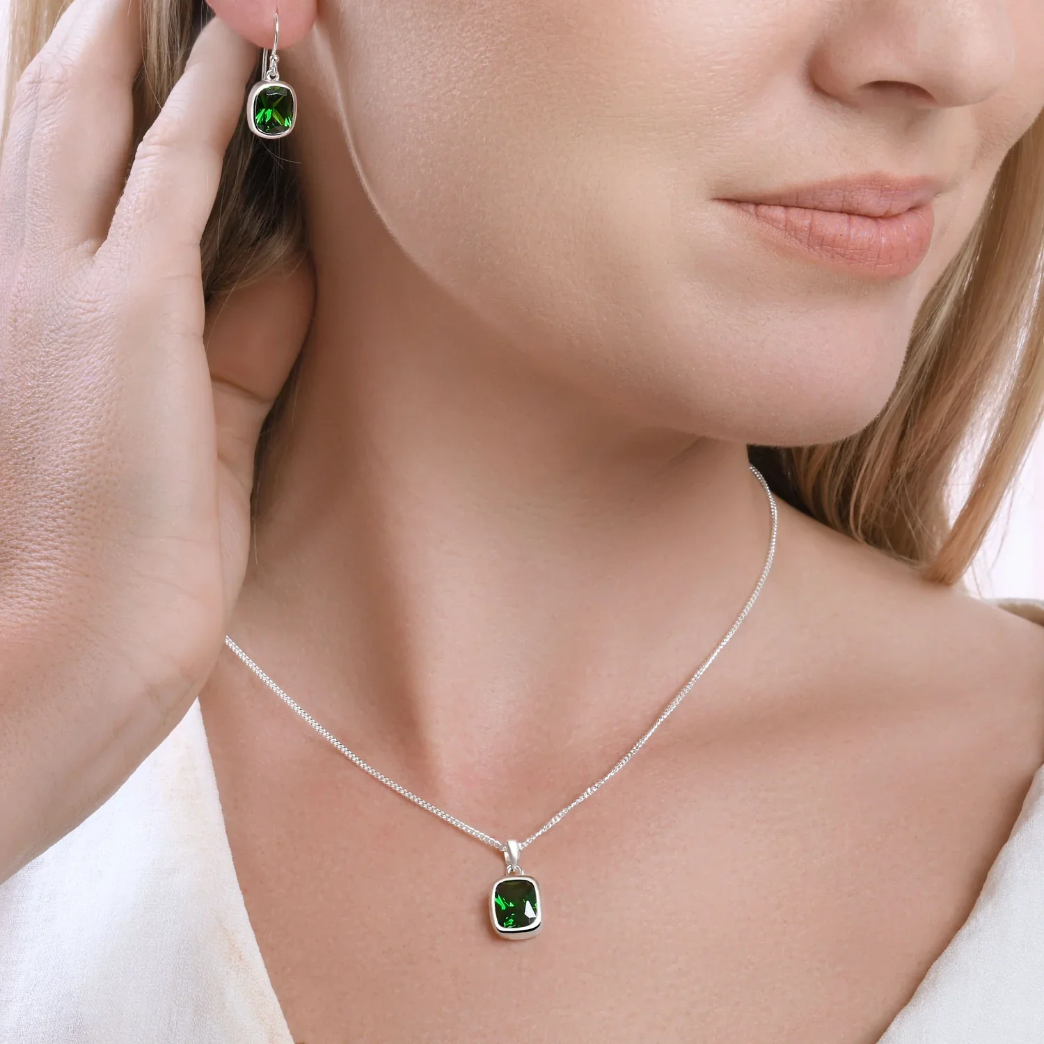 Verdant Verde Pendant - Image 5